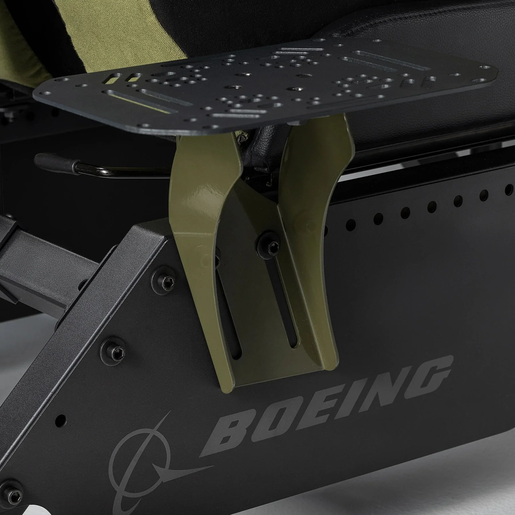 Next Level Racing Flight Simulator: Boeing Military Edition - Image 9